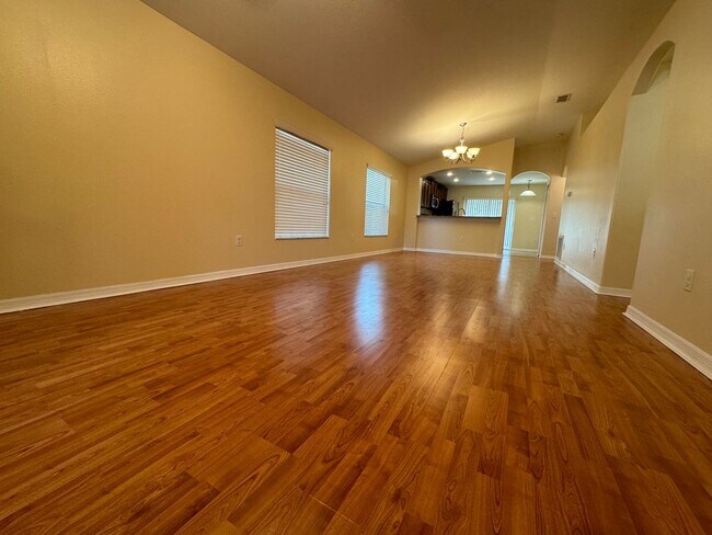 Foto del edificio - Must see! - 3/2 single family  - Move in r...