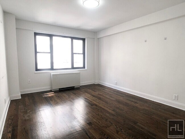 Foto del edificio - EAST 56 STREET