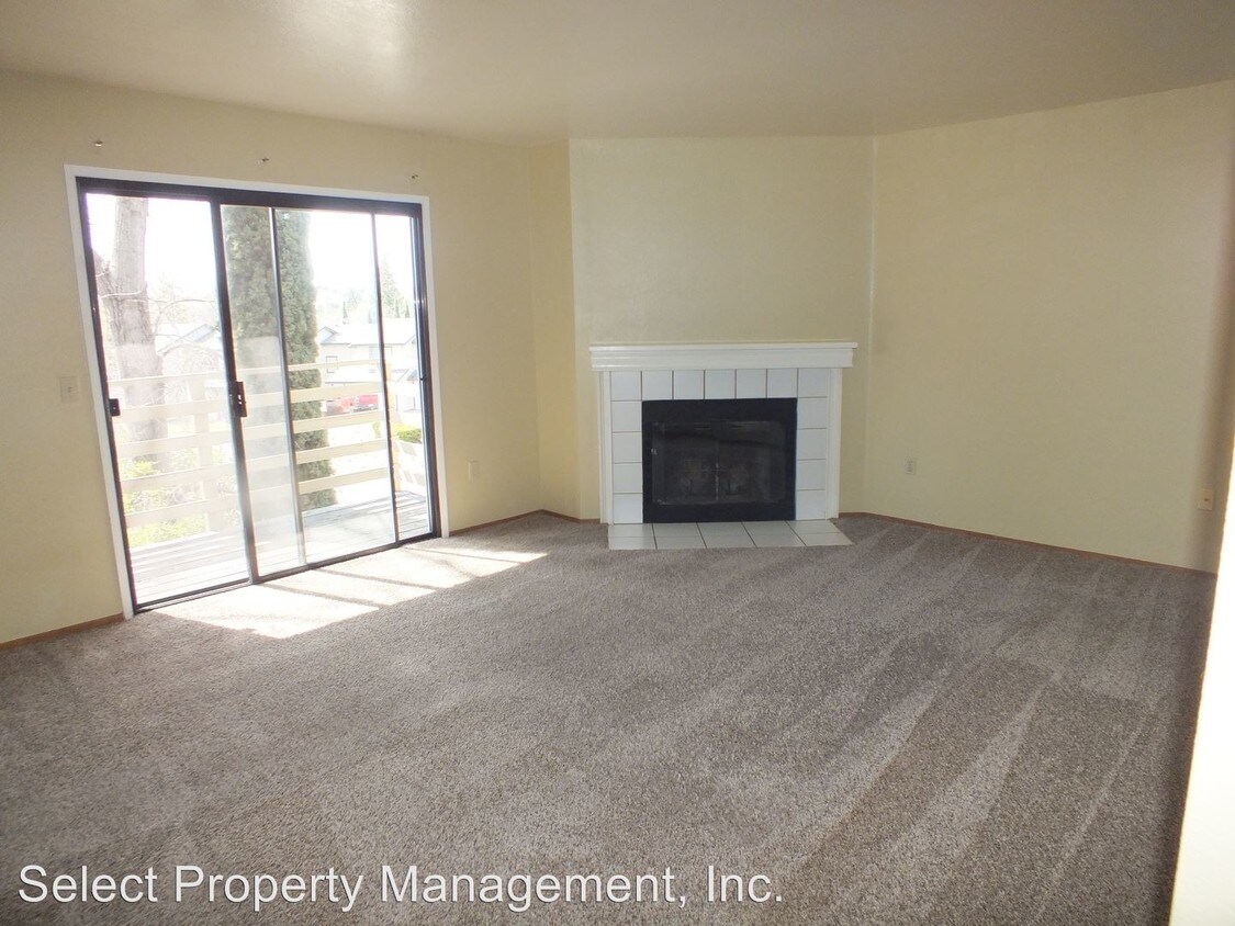 Primary Photo - 3384 La Canada Dr