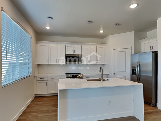 Foto del edificio - 12511 W Flynn Ln