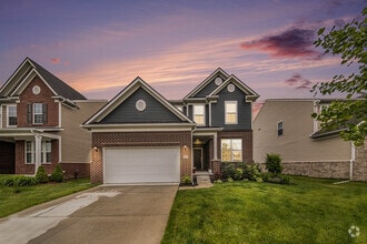 Building Photo - 882 Groveland Cir