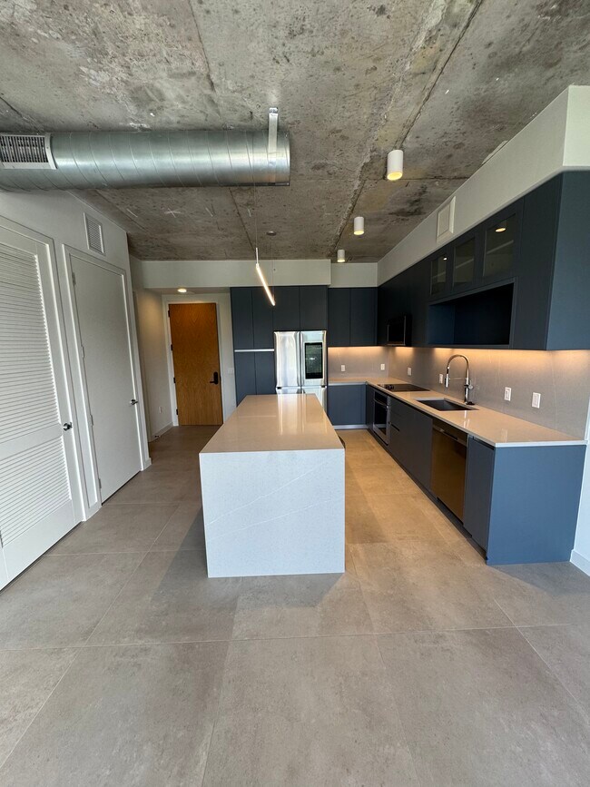 Foto del edificio - 171 NW 27th St