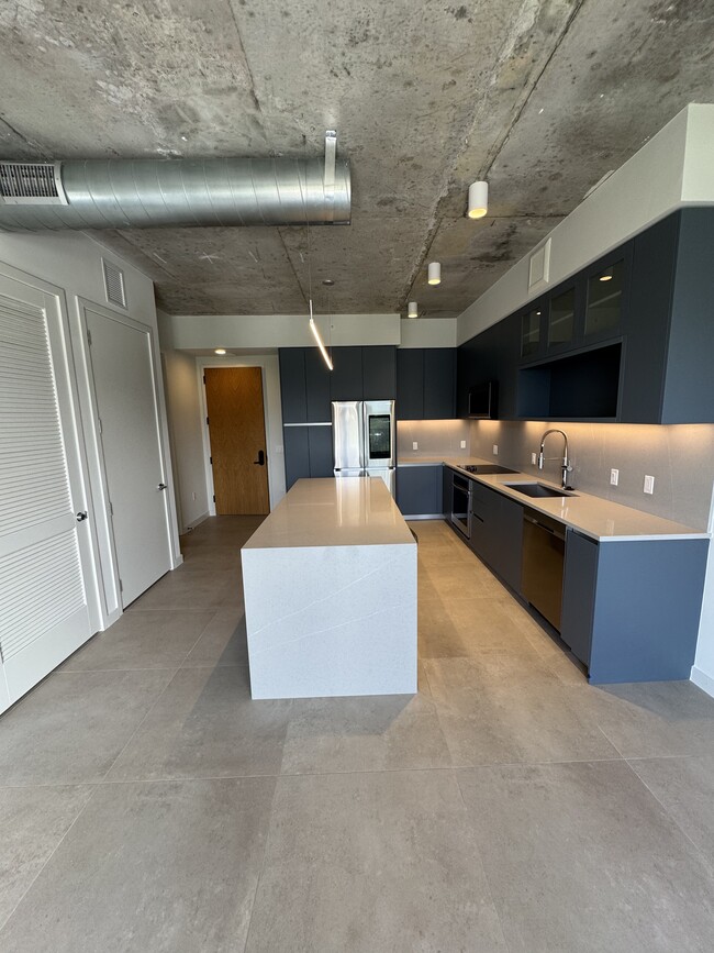 Photo - 171 NW 27th St (Miami, FL) Apartment