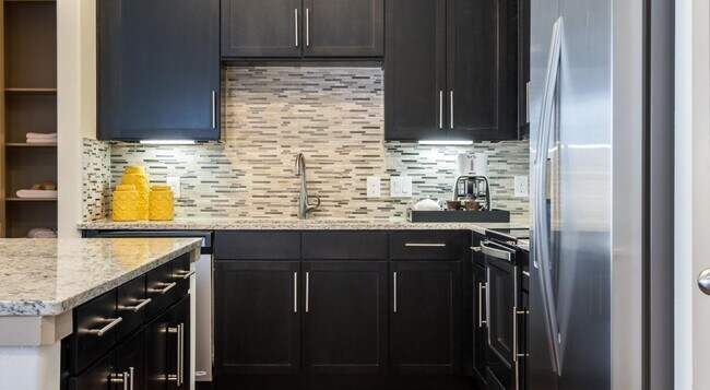 Foto del edificio - Luxury 2-Bed Today!