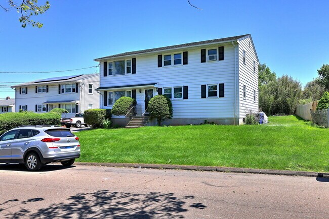Foto del edificio - 23 Gilbert Ln