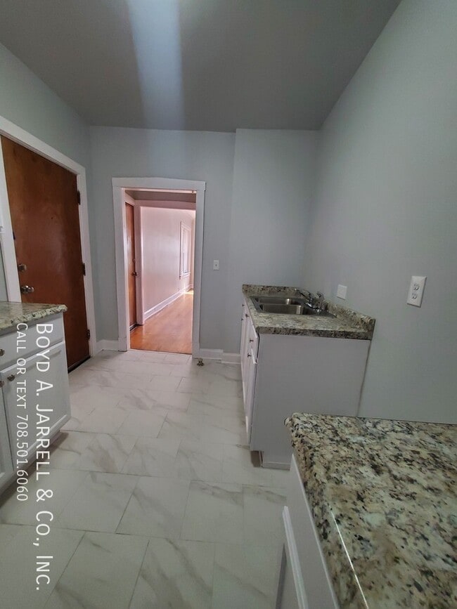 Foto del edificio - 436 E 109th St
