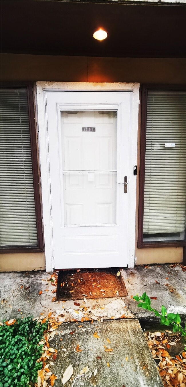 Foto del edificio - 8313 Augustine Dr