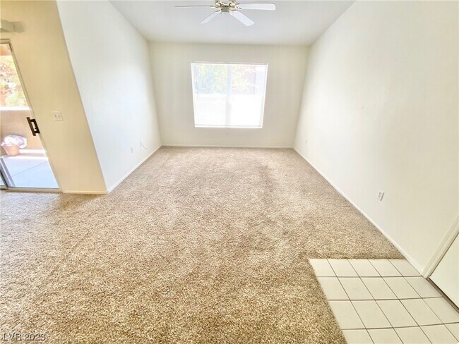 Building Photo - 555 E Silverado Ranch Blvd