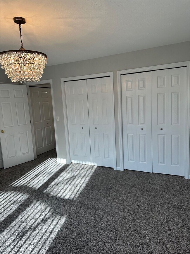 Foto del edificio - 3 br, 2.5 bath Duplex - 420 W Oak St 420 W...