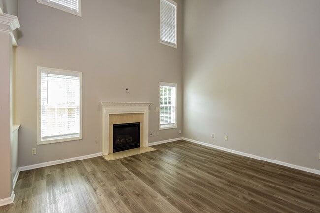 Building Photo - 6176 Mulberry Park Dr