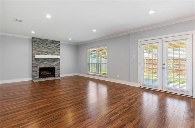Foto del edificio - 516 Arbor Oak Dr