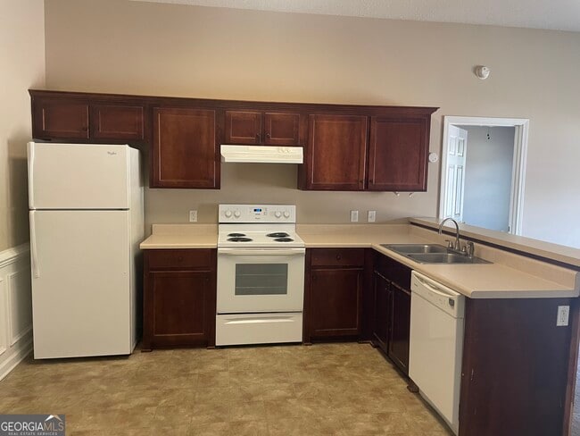 Building Photo - 140 Auburn Cir