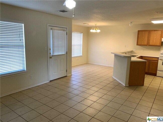 Foto del edificio - 3014 Green Mountain Dr