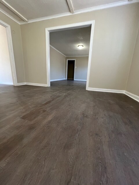 Foto del edificio - 2823 Baskin St