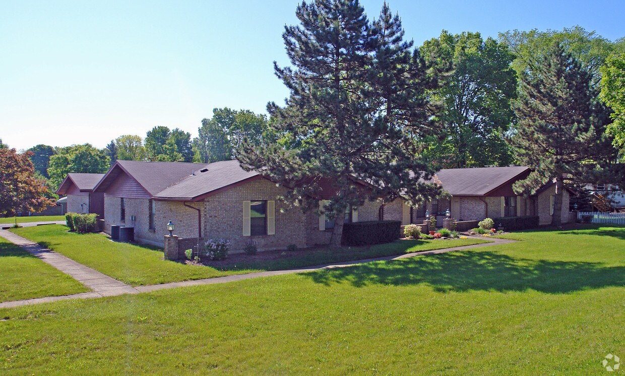 Building Photo - 7776-7792 Clyo Rd