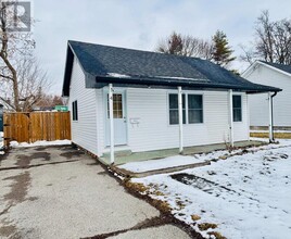 Building Photo - 4 Weeks Ave