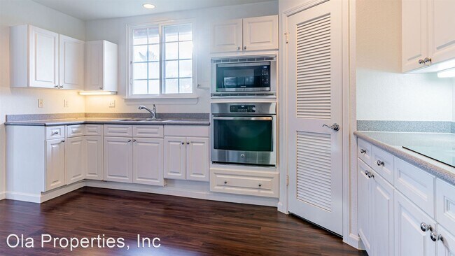 Building Photo - 5 br, 4 bath House - 91-1389 Halahua St