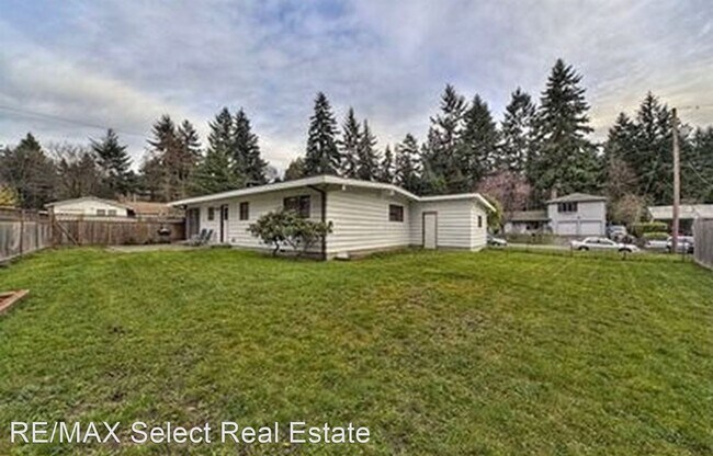 Building Photo - 3 br, 1 bath House - 1623 146th Ave SE