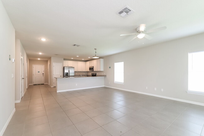 Foto del edificio - 850 San Jose Ct