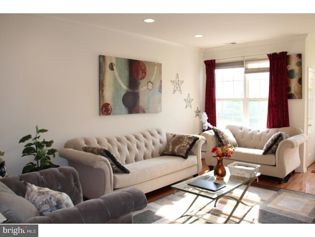 Building Photo - 8 Stafford Dr