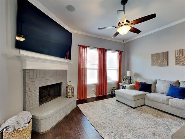 Building Photo - 2024 Highland Dr