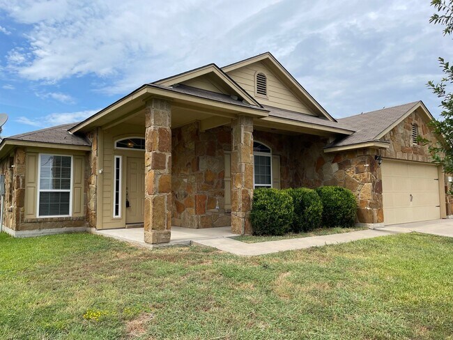 Foto del edificio - Coming Soon! 3 bed, 2 bath with Bonus Room...