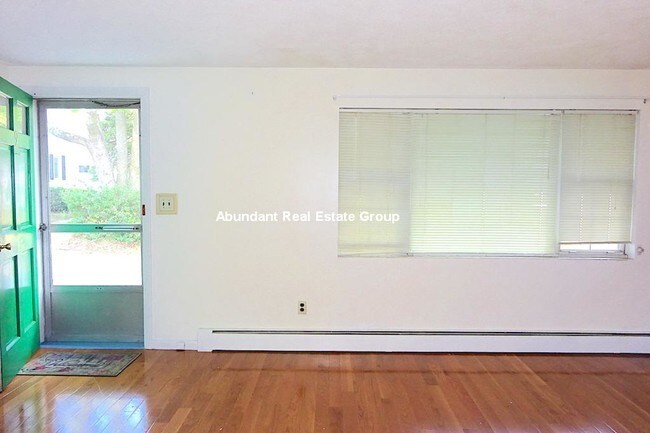 Foto del edificio - 9 Cottage Ave