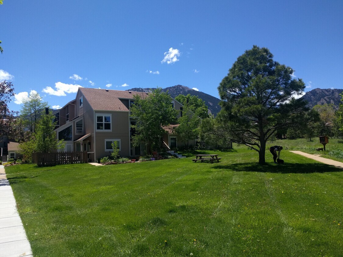 3131 Redstone Ln Unit F5, Boulder, CO 80305 Condo for Rent in Boulder