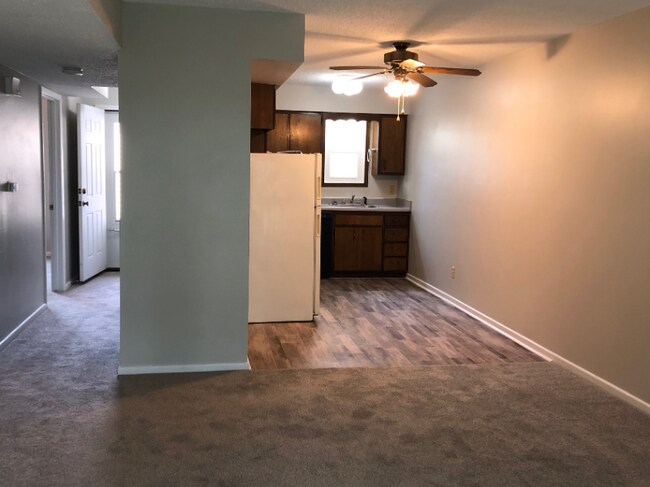 Foto del edificio - 1730 NW Pine Rd
