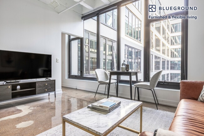 Building Photo - 5050 North Broadway-SI FL3-ID380