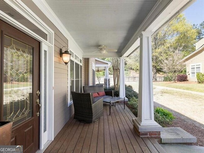 Foto del edificio - 820 Freedom Ln