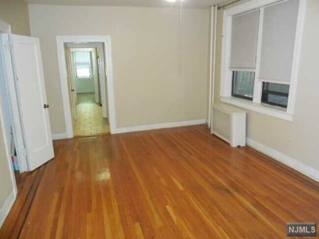 Building Photo - 331 79th St