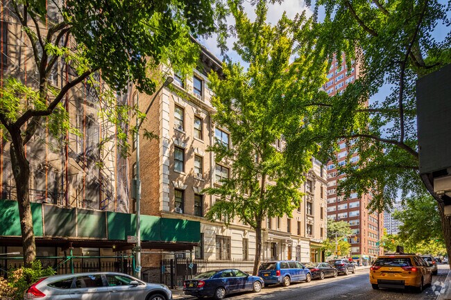 Building Photo - 702-704 Amsterdam Ave