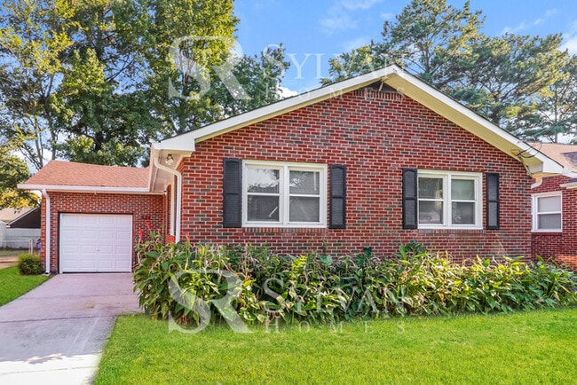 Building Photo - Lease today! No extra charge for contentme...