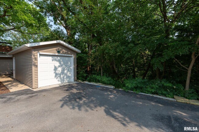 Foto del edificio - 4640 5th Ave