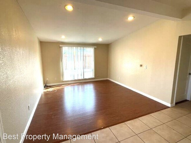 Foto del edificio - 3 br, 1 bath House - 40418 Vogel Ct
