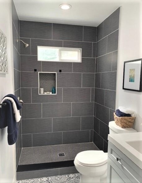 Full Bath - 1345 Cambridge Dr