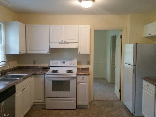 Building Photo - 3 br, 2 bath House - 1105 Benjamin Pkwy