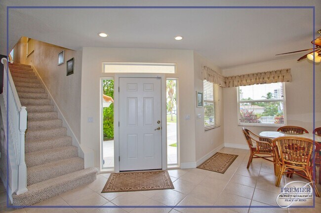 Foto del edificio - **FT. MYERS BEACH-POOL HOME**CANAL FRONT**...