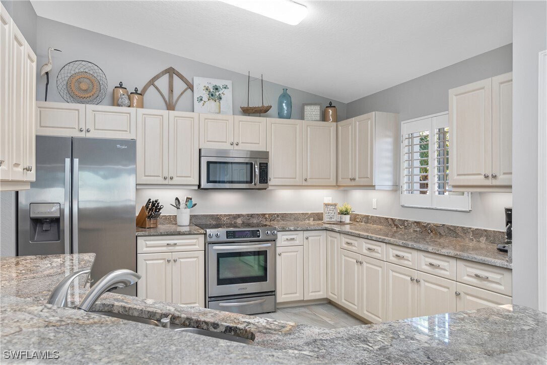 Foto principal - 8471 Southbridge Dr