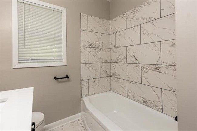 Foto del edificio - New Fully Renovated Home - Open to Section 8