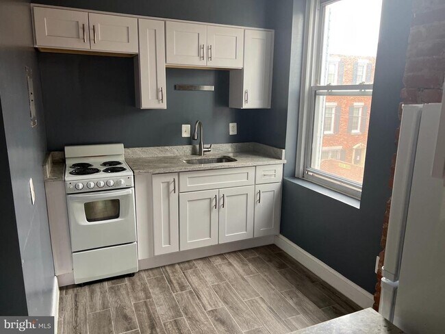 Foto del edificio - 2509 Cliffbourne Pl NW