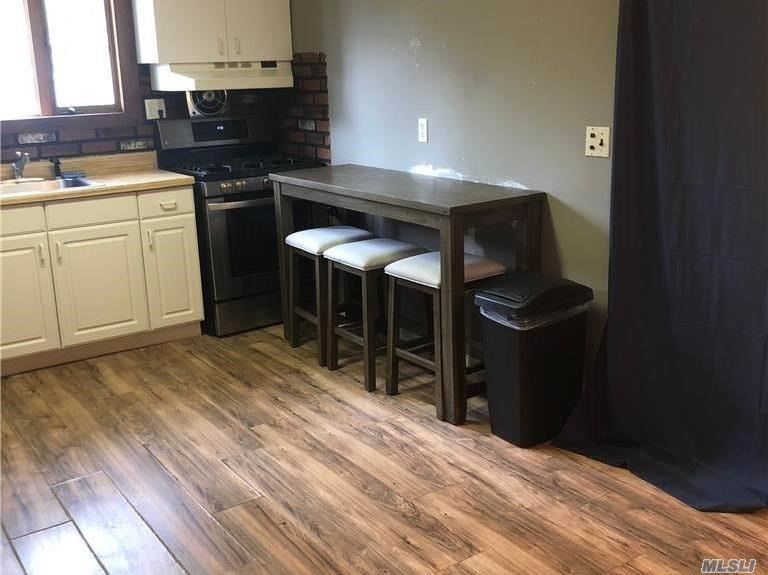 22 6th Ave, Kings Park, NY 11754 House for Rent in Kings Park, NY