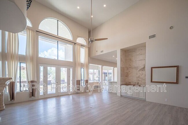 Foto del edificio - 8170 E Golden Spur Ln