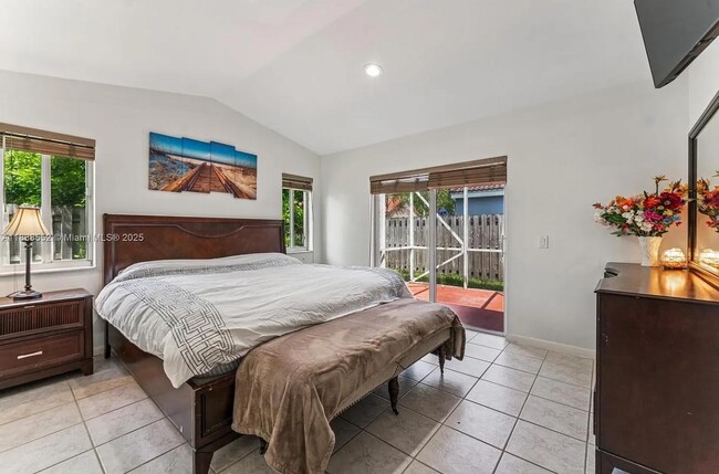 Photo - 1368 Presidio Dr House