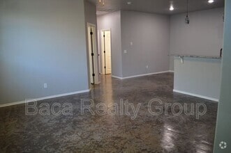 Building Photo - 7520 Redbud Villa Ct