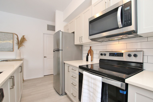 Building Photo - Hillview Apartments
