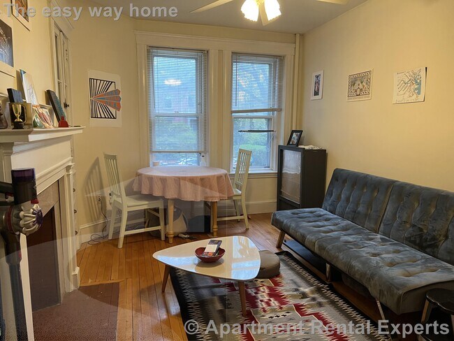 Photo - 331 A Harvard St Apartment