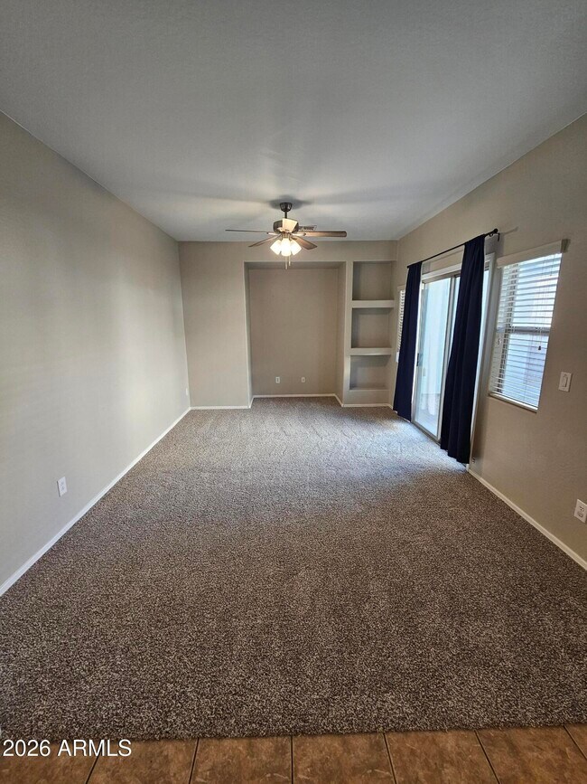 Foto del edificio - 4666 E Redfield Rd