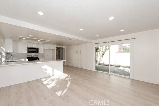 Building Photo - 45 Cedarlake